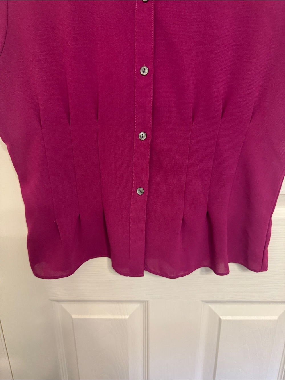 New York & Company Fuchsia Short-Sleeve Button-Down Blouse - Picture 5 of 9